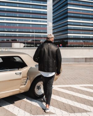 Kożuch męski z kołnierzem, idealna na chłodniejsze dni, stylowy krój i komfortowy fason