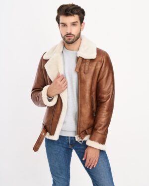 Kożuch męski w kolorze brązowym z futrzanym kołnierzem i zamkiem błyskawicznym