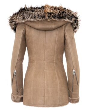 Kożuch damski w kolorze beżowym z futrzanym kołnierzem i bocznymi zamkami błyskawicznymi