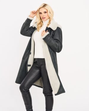 Kożuch damski w kolorze ciemnozielonym z szerokim kołnierzem i miękkim futerkiem w środku