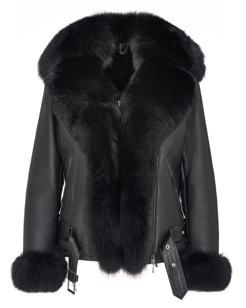 Kożuch damski w kolorze czarnym z futrzanym kołnierzem i mankietami, zapinana na zamek