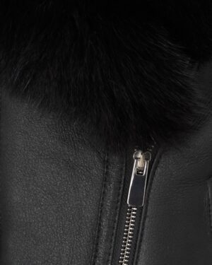 Kożuch damski z futrzanym kołnierzem i metalowym zamkiem błyskawicznym