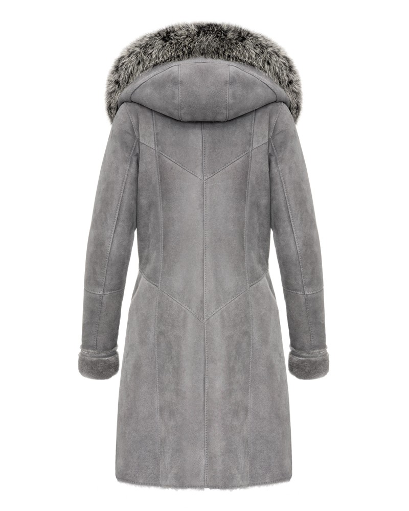 Kożuch damski w szarym kolorze z futrzanym kapturem i eleganckim krojem, idealny na zimowe dni