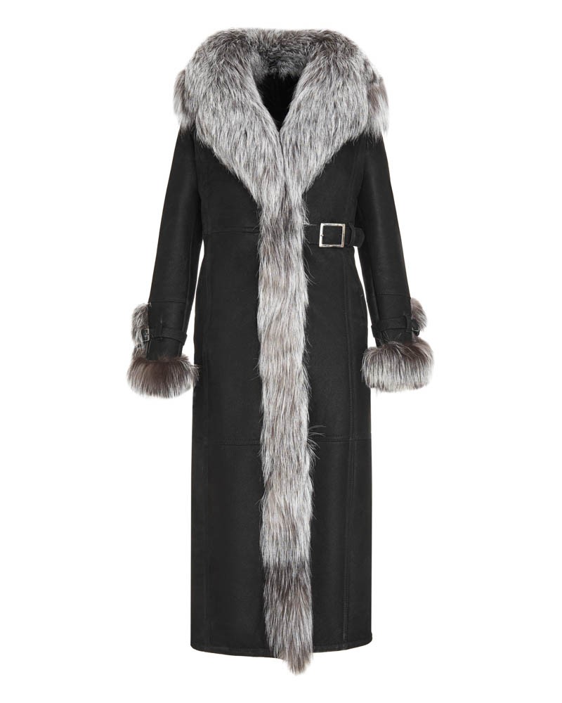 Czarny kożuch damski z szerokim futrzanym kołnierzem i paskiem w talii, elegancki krój z futrzanymi mankietami