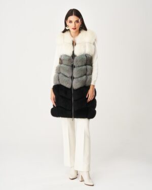 Kamizelka futrzana w odcieniach szaro-czarnego z futrzanym kołnierzem i zamek błyskawiczny