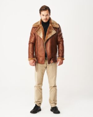 Męski kożuch w kolorze brązowym z futrzanym kołnierzem i zapięciem na zamek