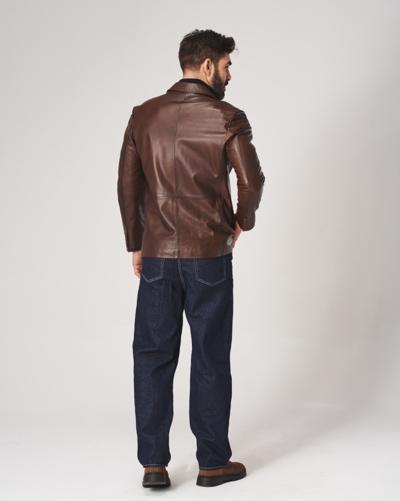 Marynarka skórzana z klasycznym kołnierzem, dopasowanym krojem i eleganckim wykończeniem