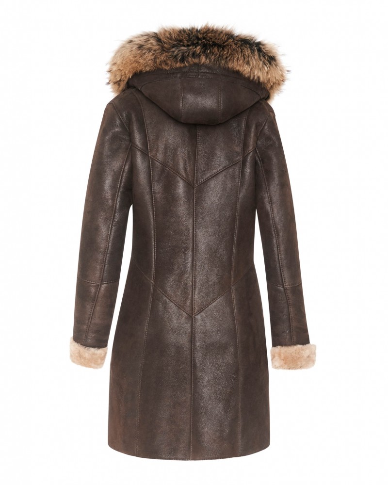Ciemnobrązowy kożuch damski z kapturem i futrzanym wykończeniem, dopasowany krój z delikatnymi detalami
