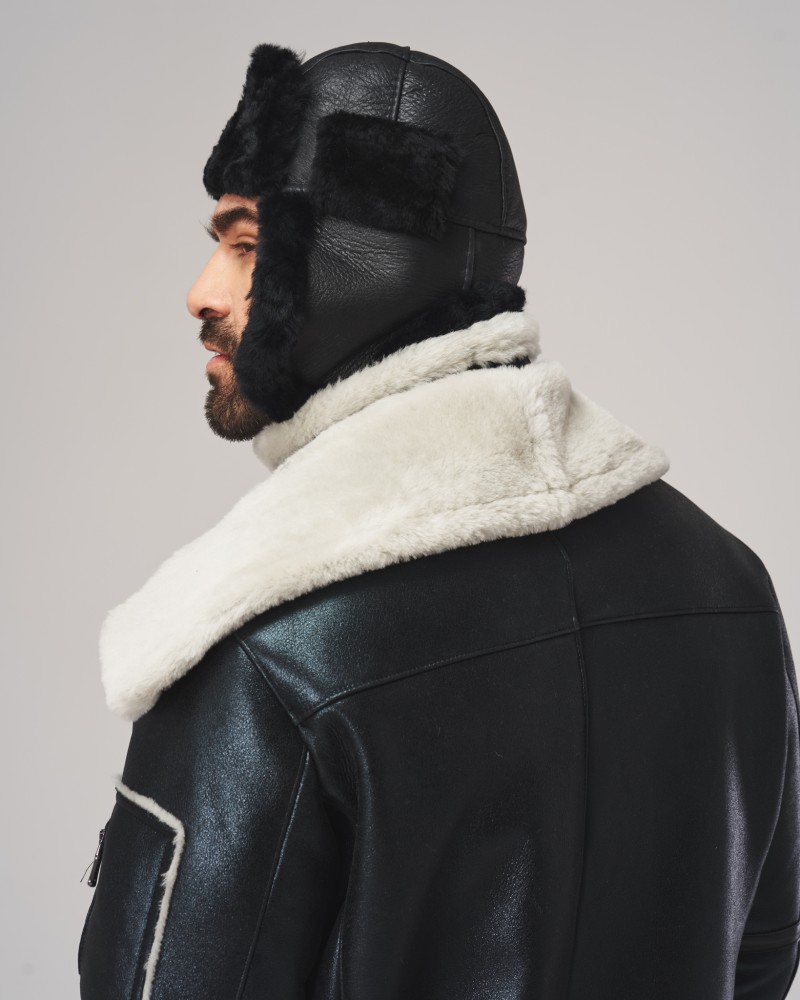 Czarna uszatka skórzana z długimi nausznikami i podszyciem z kontrastowego czarnego futra