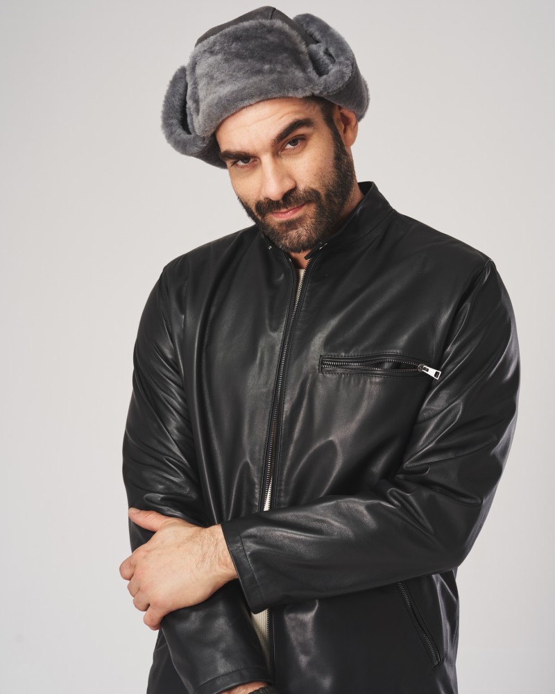 Skórzana czapka uszatka Troy z futrzanym wykończeniem w kolorze siwym