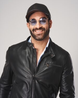 Profesjonalne zdjęcie studyjne skórzanej czapki z daszkiem Frost w kolorze czarnym