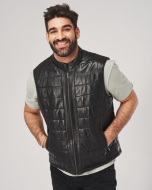 Kamizelka skórzana męska w kolorze czarnym, pikowana, z zamkiem i okrągłym kołnierzem, idealna na chłodne dni