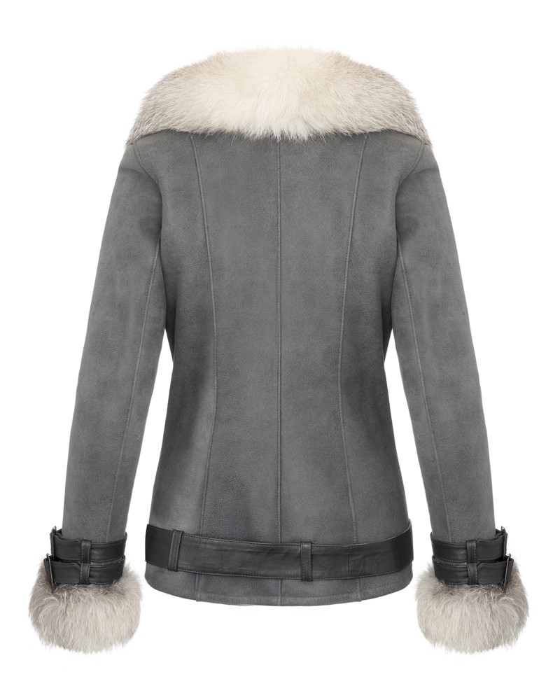 Kożuch damski w szarym kolorze z futrzanym kołnierzem i skórzanymi detalami na rękawach